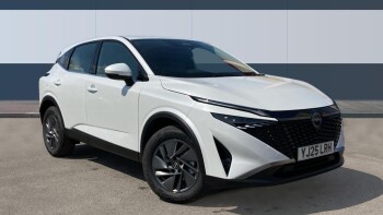 Nissan Qashqai 1.3 DiG-T MH Acenta Premium 5dr Petrol Hatchback